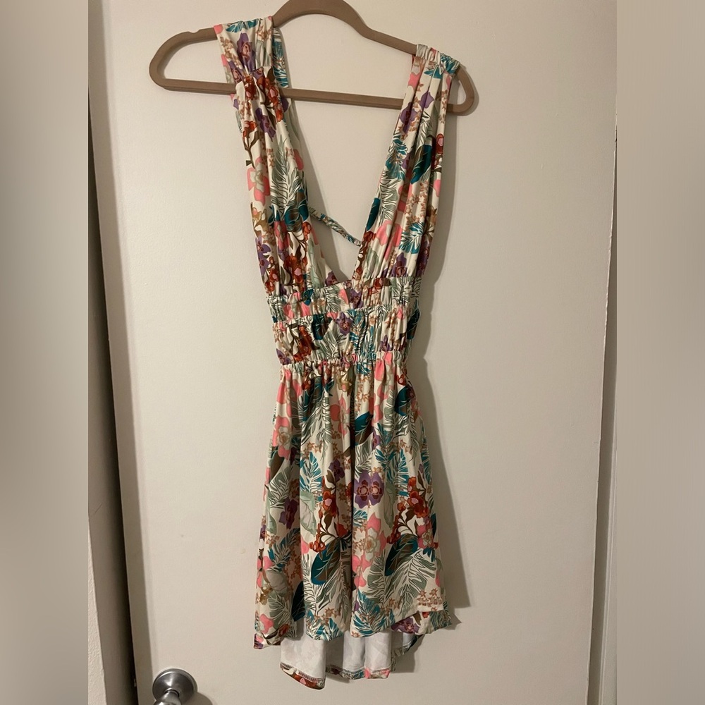 Floral backless dress